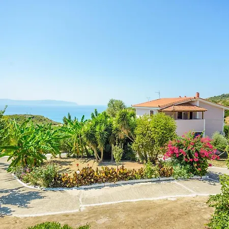 麦斯特拉里公寓